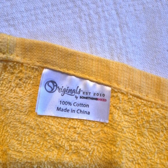 Boston Bruins gold ralley game towel EUC - Picture 2 of 2